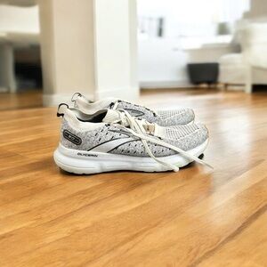 Brooks Women’s Glycerin Stealthfit 20 sz 9 Gray white Running shoe